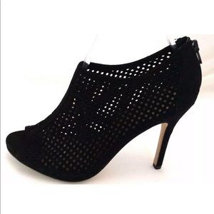 LN Madden Girl Renzo Peep-toe Booties size 8M